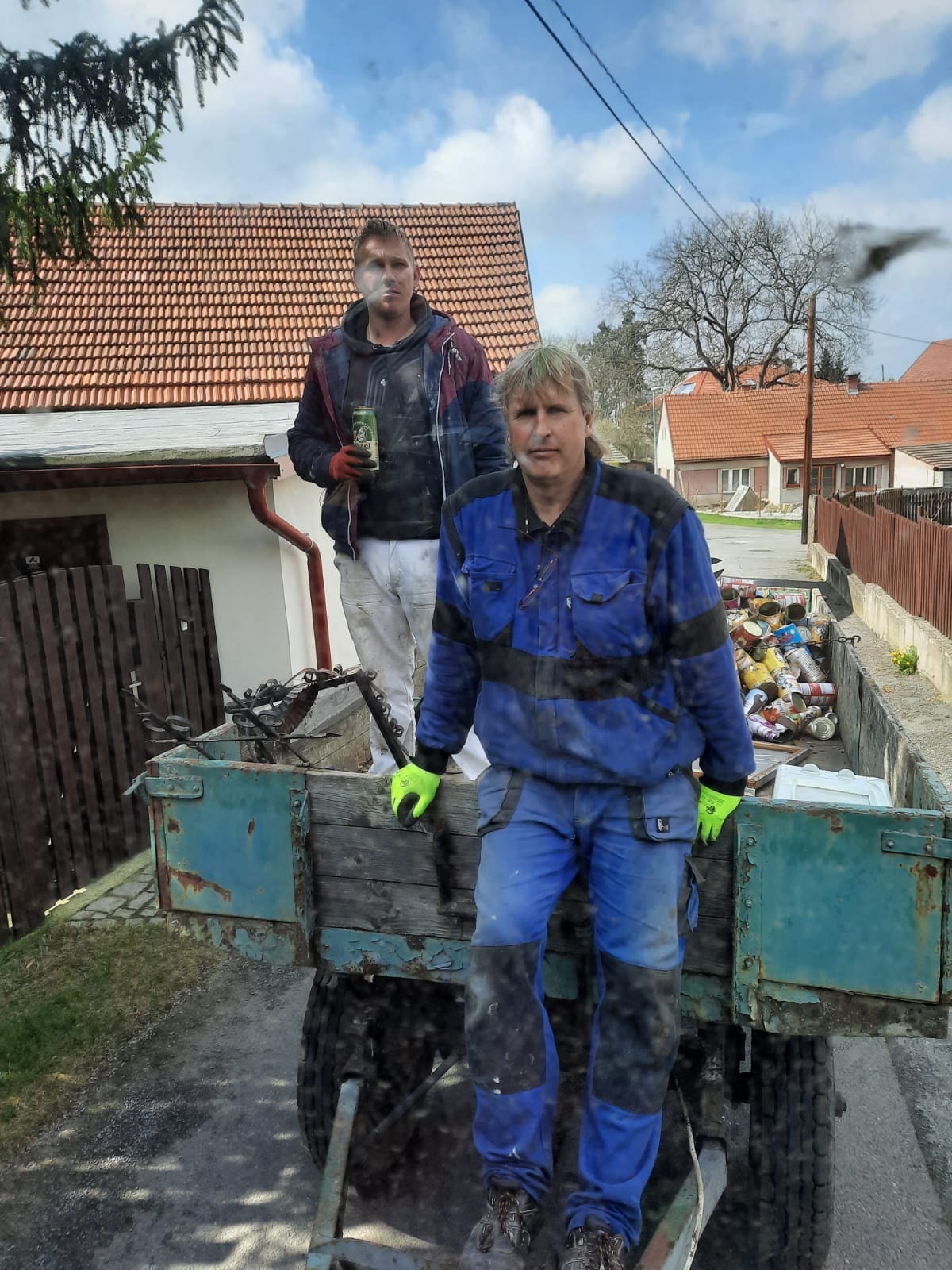 Sběr šrotu a elektroodpadu 23.4.22.......